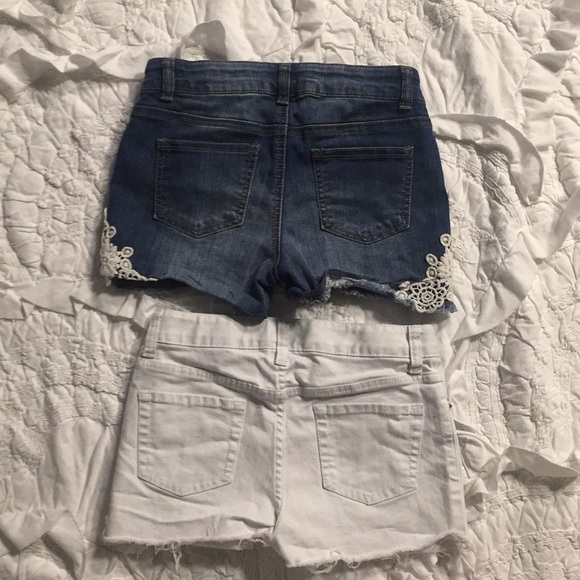 NWOT- 2 Pairs of Cat&Jack cut off denim shorts - Picture 2 of 4